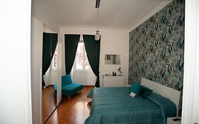 Three Sisters- La Casa Nel Cuore Di Roma